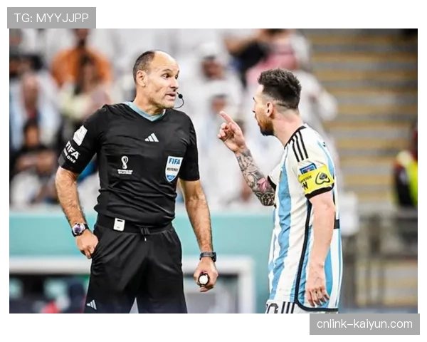 VAR3.0系统上线满月,争议判罚数量下降,但“过度切割比赛”批评声未减